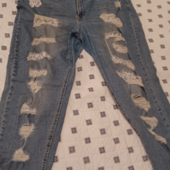 Forever 21 plus size jeans - Picture 3 of 3